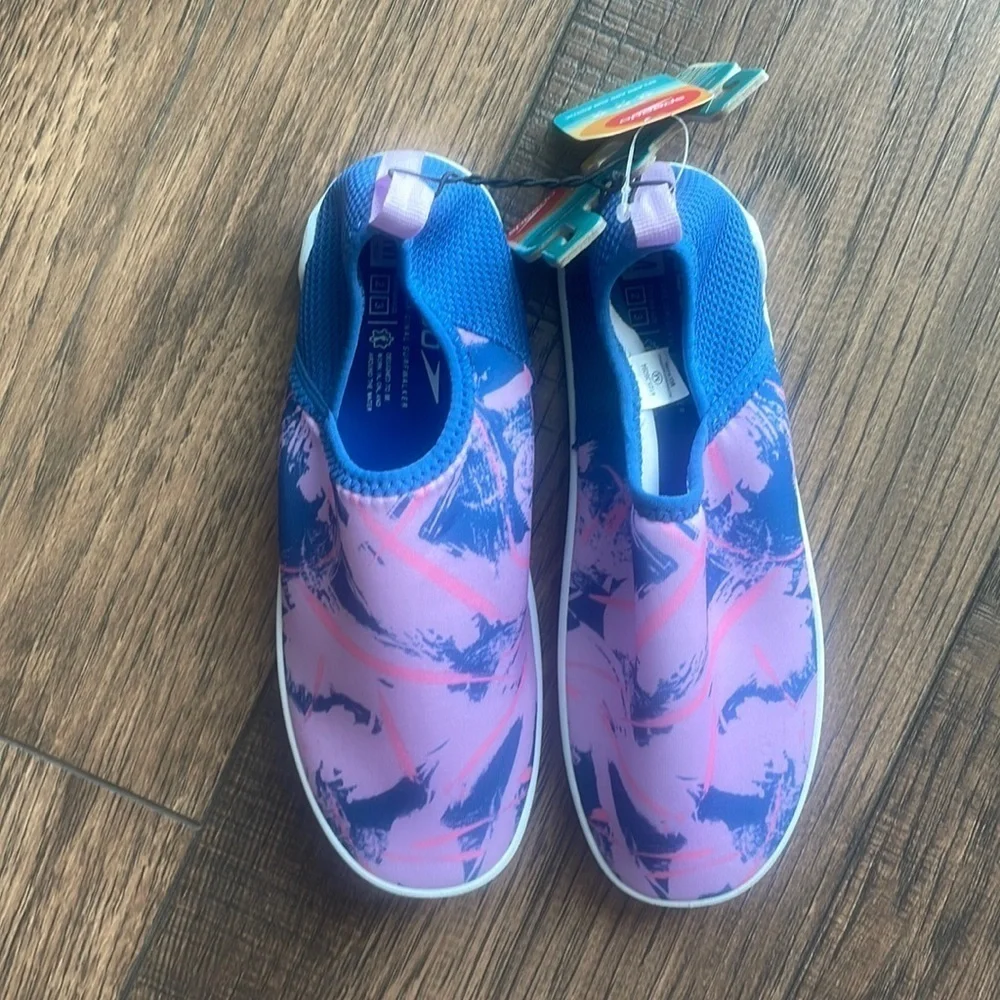 Speedo shoe Junior Blue Pink surfwalker lightweight water shoes New size med 2/3